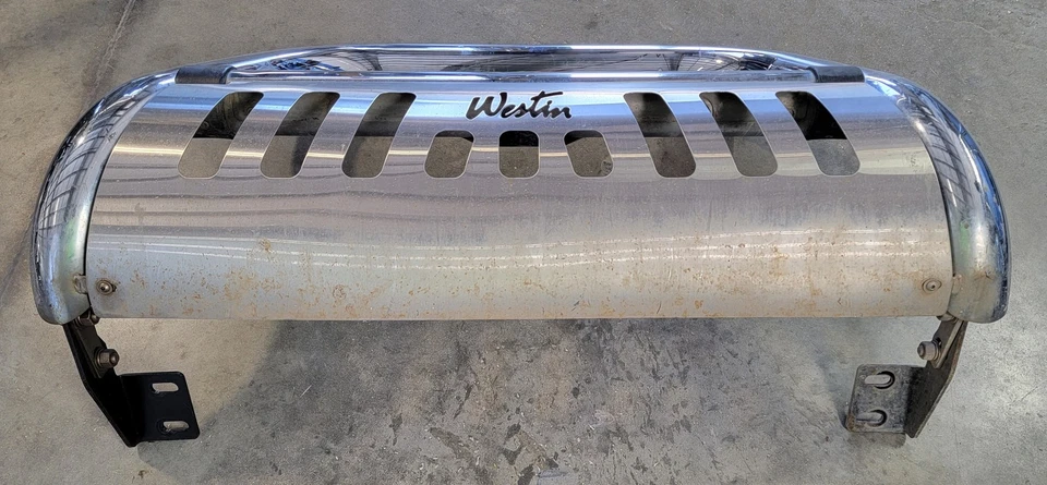 Protector de parachoques central Westin solo camioneta local para Toyota Tundra 2015 Foto 2 de 3