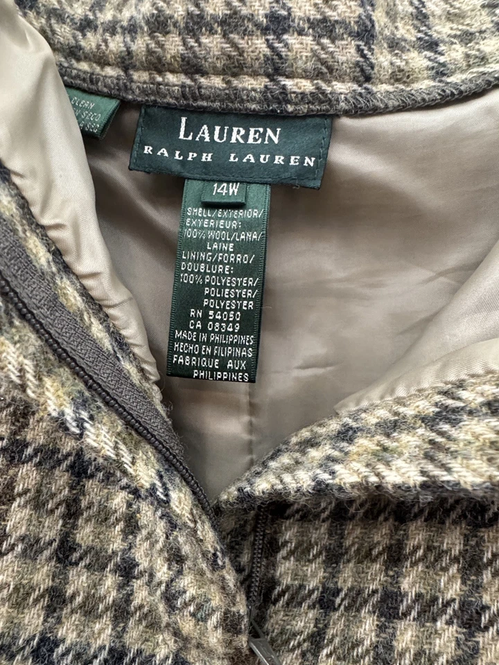 Ralph Lauren Women's 14W Vintage Houndstooth Wool Pencil Skirt, Preppy Plaid - Image 4 of 4