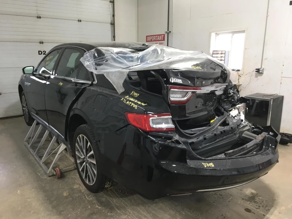 Conjunto de bomba y motor ABS usado se adapta a: Lincoln Continental 2017 montaje sin ada Foto 2 de 4