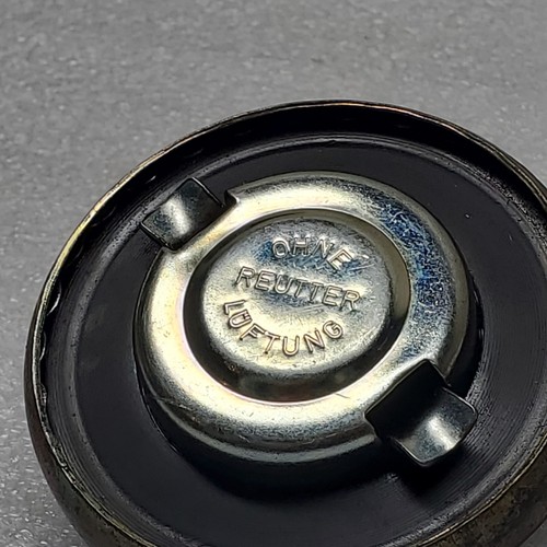 76 - 86 OEM 1978 Mercedes W123 Metal OIL OEL CAP 240D 300D 230C 280C 280CE - Picture 11 of 12