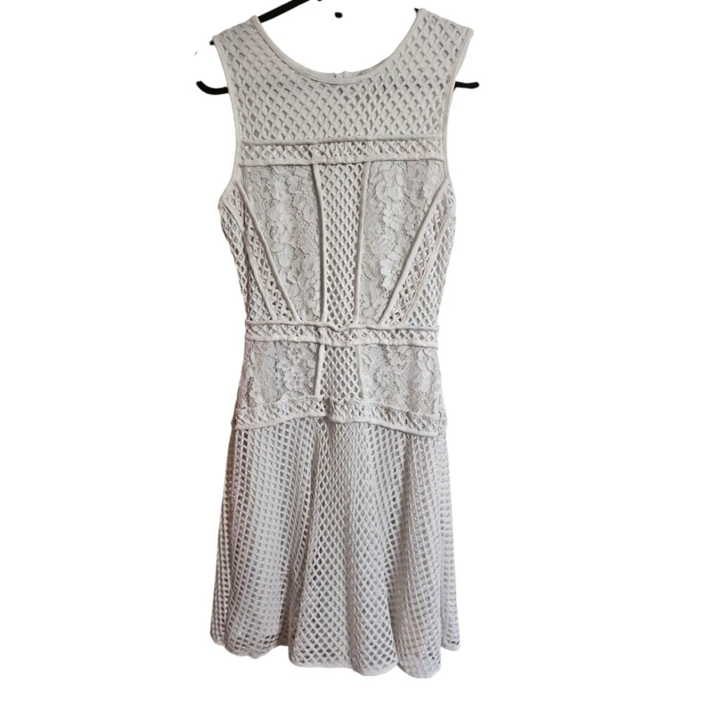 OFF WHITE Abito svasato Cato foderato all'uncinetto tennis fit taglia 4 bianco sporco preppy pizzo costiero