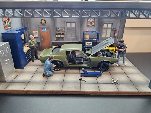 Work Shop Diorama 1:18 Scale With 21 Pieces - Picture 10 of 19