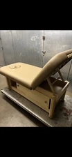 Earthlite massage table