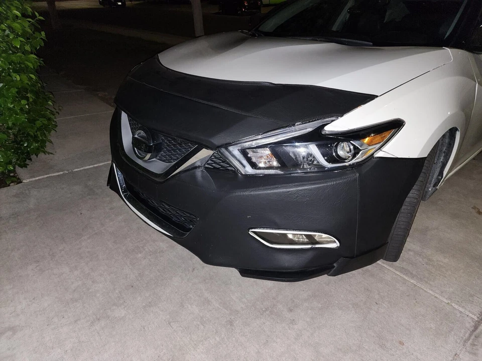 Sujetador con cubierta de máscara frontal Lebra para Nissan Máxima 2016-2018 Foto 3 de 4