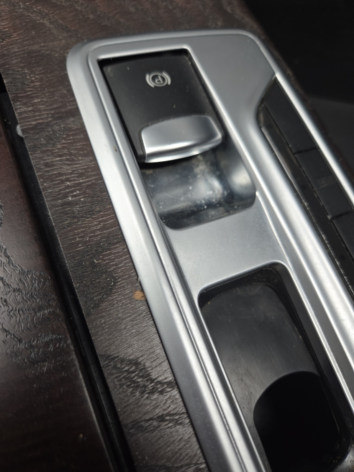 Maserati Ghibli 2014-2022 Center console