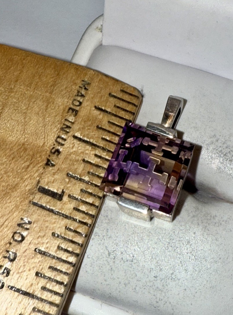 ESTATE Solid Sterling Silver Large Square-Cut Ame… - image 4