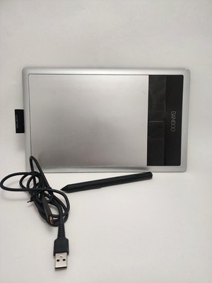 Wacom Bamboo Digital Drawing Tablet CTH-670 with Pen and Cord