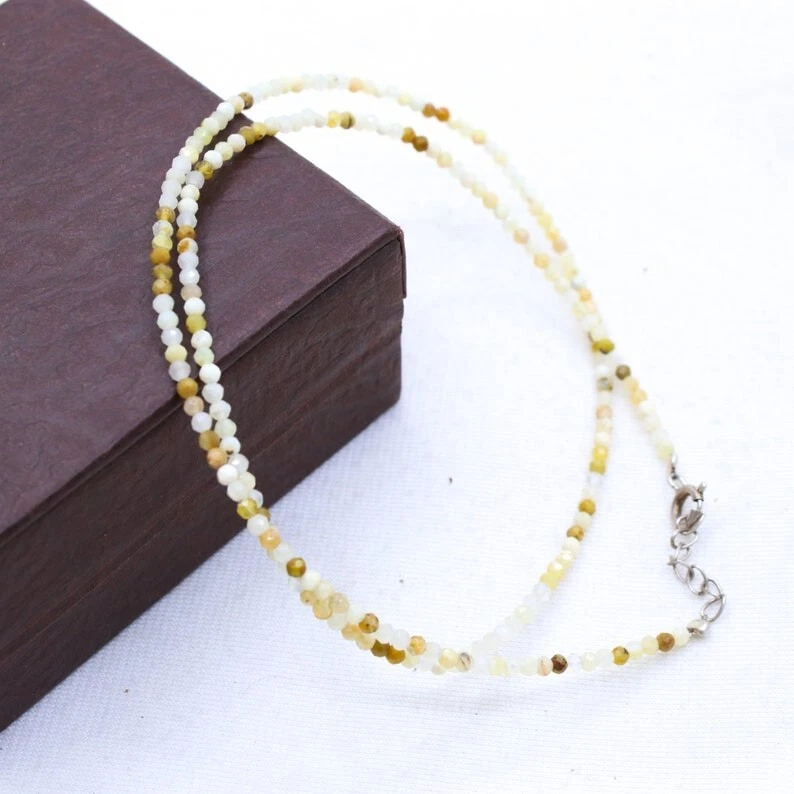 Delicados collares de piedras preciosas redondas facetadas de calcedonia amarilla de 2-3 mm para mujer de 18"" Foto 2 de 4