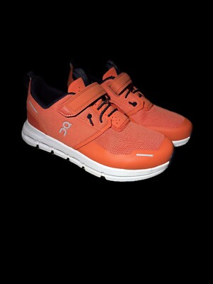 On Cloud Play - Flame / White - 3KD11431204 Big Kids Size 2.5Y New Running Shoes