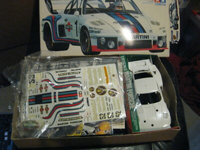 Martini Porsche 935 Turbo by Tamiya in 1/20 scale - frame