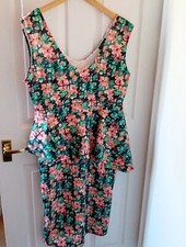 Style Vintage Dress Made In Uk Approximately 18