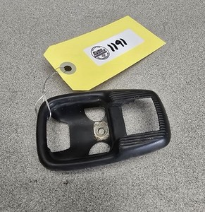 111837239B Vw Squareback/Beetle Drivers Side Interior Door Handle Trim USED