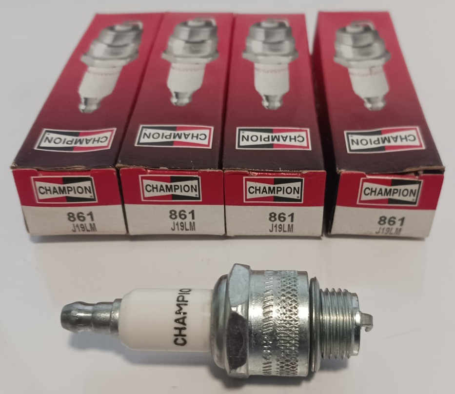 4X GENUINE CHAMPION COPPER PLUS SPARK PLUGS NOS J19LM 861 FREE SHIPPING
