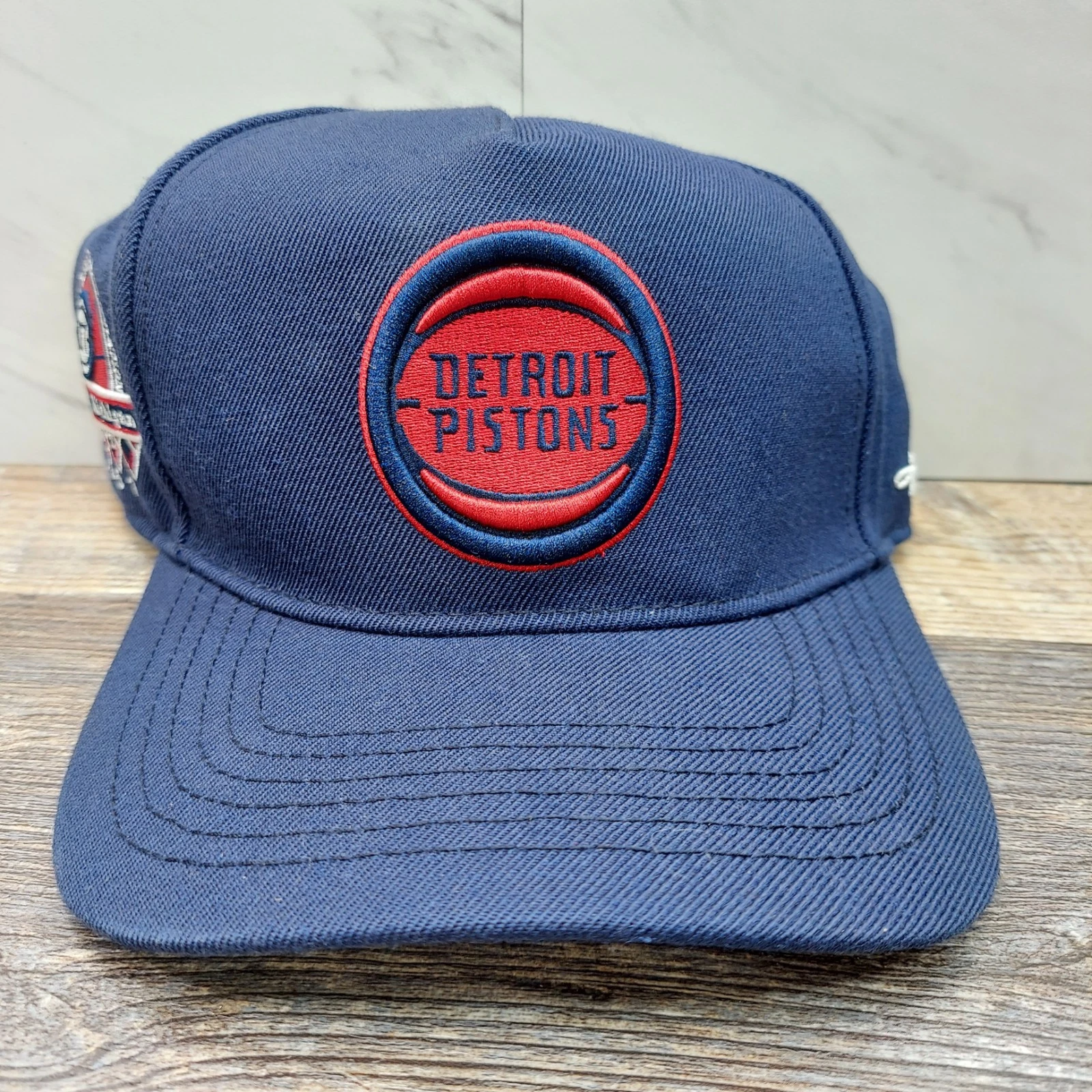 Pro Standard Detroit Pistons Classic Team Logo Patch 1957 Snapback NBA Hat Cap