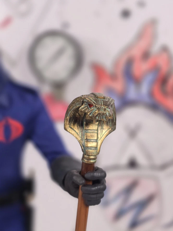 SideShow GI JOE Cobra Commander The Dictator escala 1/6 Foto 2 de 4