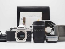Olympus Olympus E-M10 Mark II Siler 14-42mm 40-150mm 1530 Shots Original Box