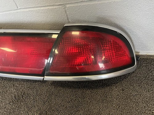 Driver Tail Light Quarter Panel Mounted 2 Bulbs Fits 97-99 LESABRE ...