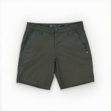 Vuori Meta Shorts Men’s 30 Performance Chino Green 8" Inseam Lightweight Casial