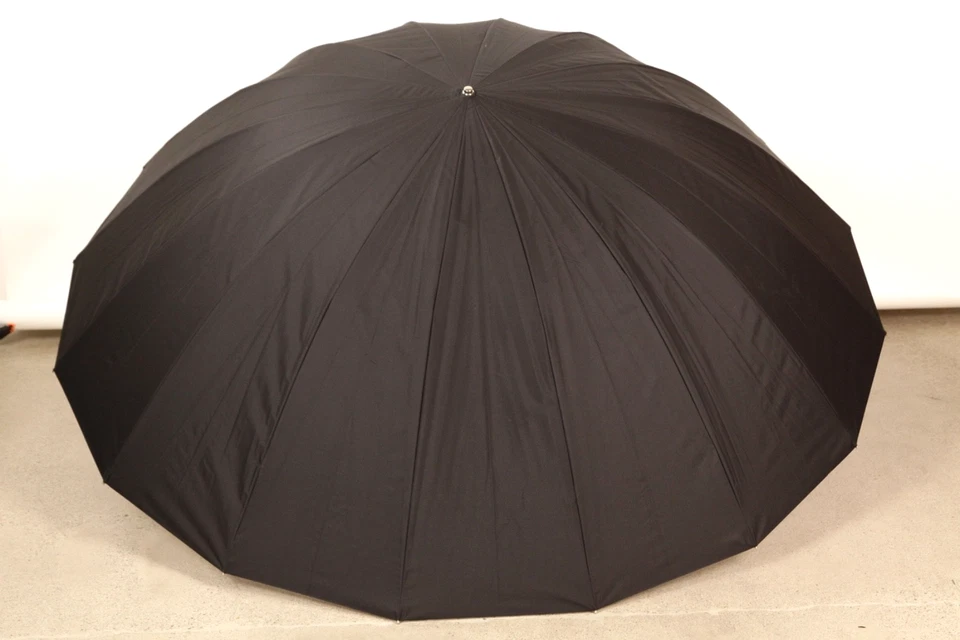 Paraguas parabólico Westcott 7' (plateado/negro) con estuche #49217 Foto 3 de 4