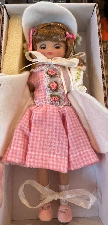 Tiny Betsy McCall Rosa Guinga Vestido Muñeca Robert Tonner Vintage Caja Abrigo Blanco Foto 2 de 4