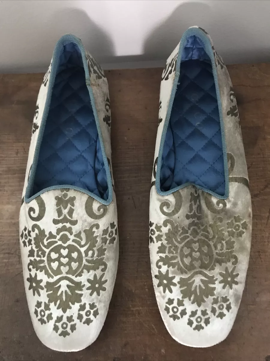 Taupe gucci best sale loafers