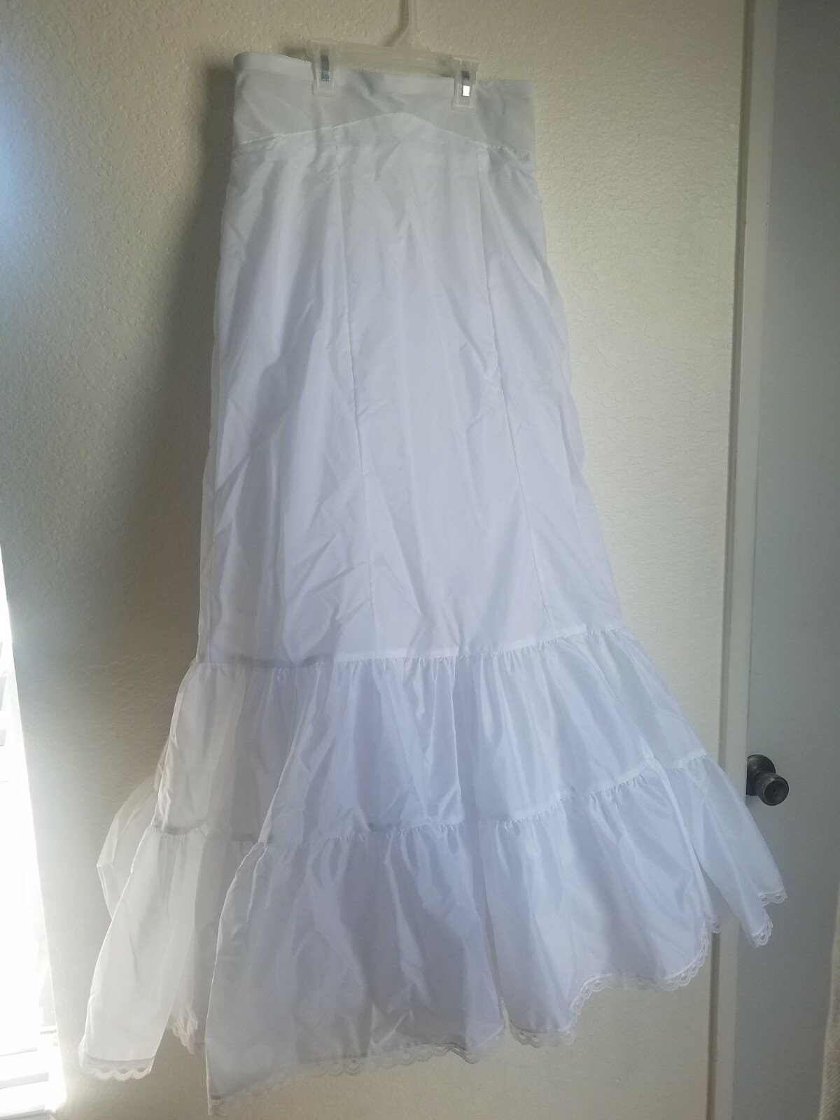 Picture 2 of 4
