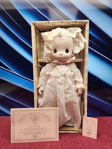 FIGURINE EN PORCELAINE vintage 1983 Precious Moments You Have Touched