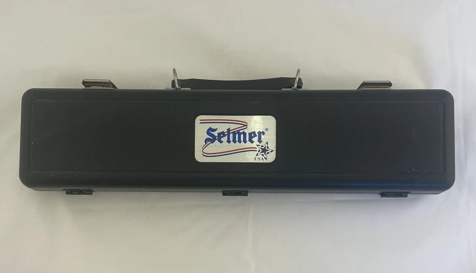 Flauta Selmer Modelo 1206 Plateada con Estuche Rígido y Herramienta de Limpieza Hecha en EE. UU. Foto 3 de 4