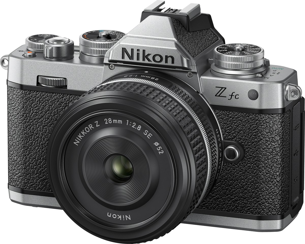 Nikon カメラ Nikon Z30 Mirrorless Camera with 16-50mm and 50-250mm Lenses