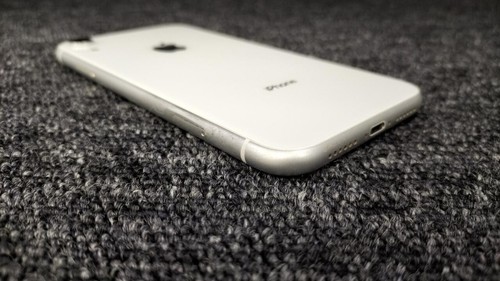 APPLE Model number: MT0J2J/A iPhone XR Smartphone White Popular model RARE - Afbeelding 9 van 13