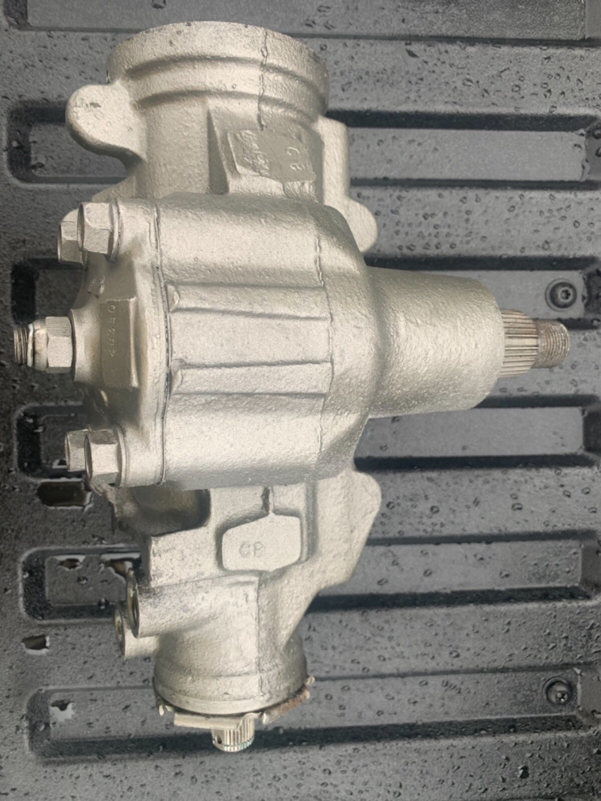 CJ7/CJ5 Steering gear box Picture 2 of 4