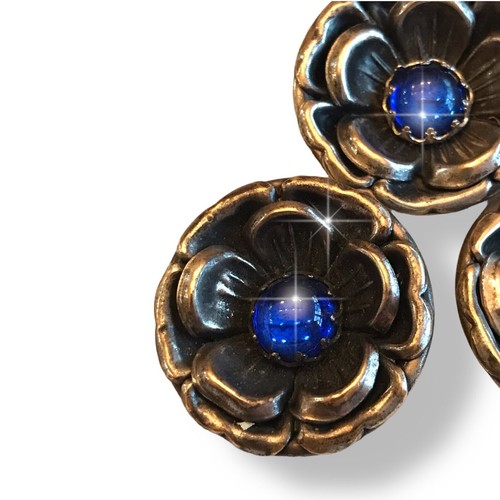 3 Very Rare Sam Biern Round Blue Jewel Floral Brushed Silver Tone Buttons - Picture 4 of 5
