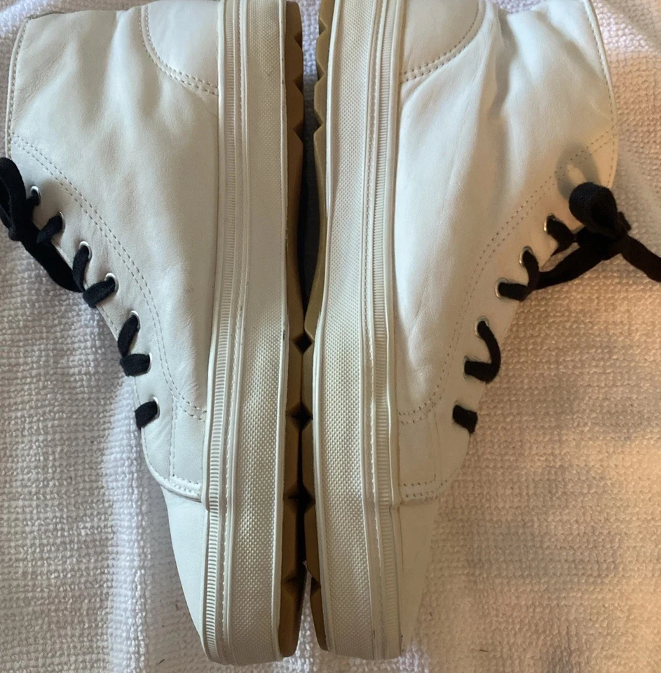 VINTAGE SHOES KEDS WHITE LEATHER BLACK LACE HIGH-TOP SNEAKERS WOMEN’S SZ 8.5 WOW - Image 3 of 4