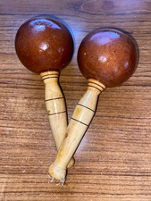 Maracas Venezolanas, Brown color