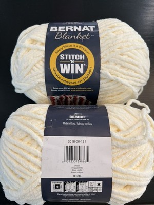 2 Skeins YARNSPIRATIONS BERNAT  BLANKET YARN COLOR 10006 VINTAGE WHITE 10.5oz