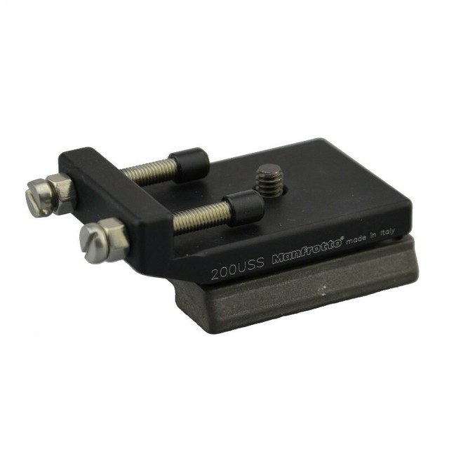 Manfrotto Spektivplatte Anti-rotation 1/4 " Thread 2x Grub Screws Manfrotto Spektivplatte Anti-rotation 1/4 " Thread 2x Grub Screws