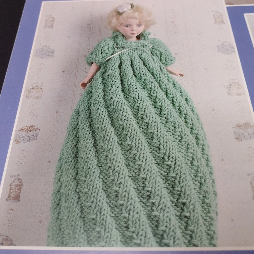Knit Bag Ladies 5 Designs For Knitted Storage Dolls VTG 2002 Annie's Attic Rare - Image 2 of 4
