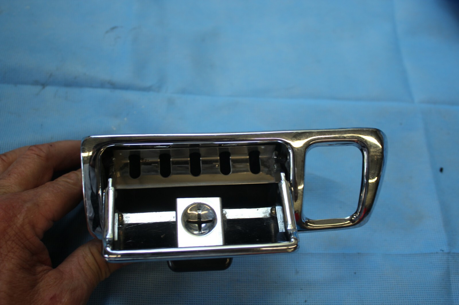 ROLLS ROYCE SILVER SPUR RIGHT REAR ASHTRY 90