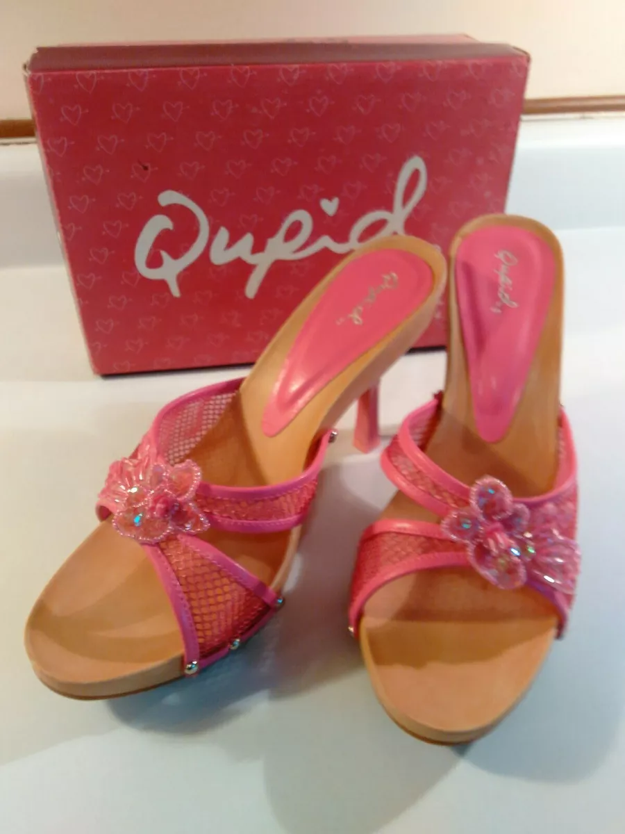 Qupid Brand Open Toe Sandal Pink Size 10 but Run Small Cute