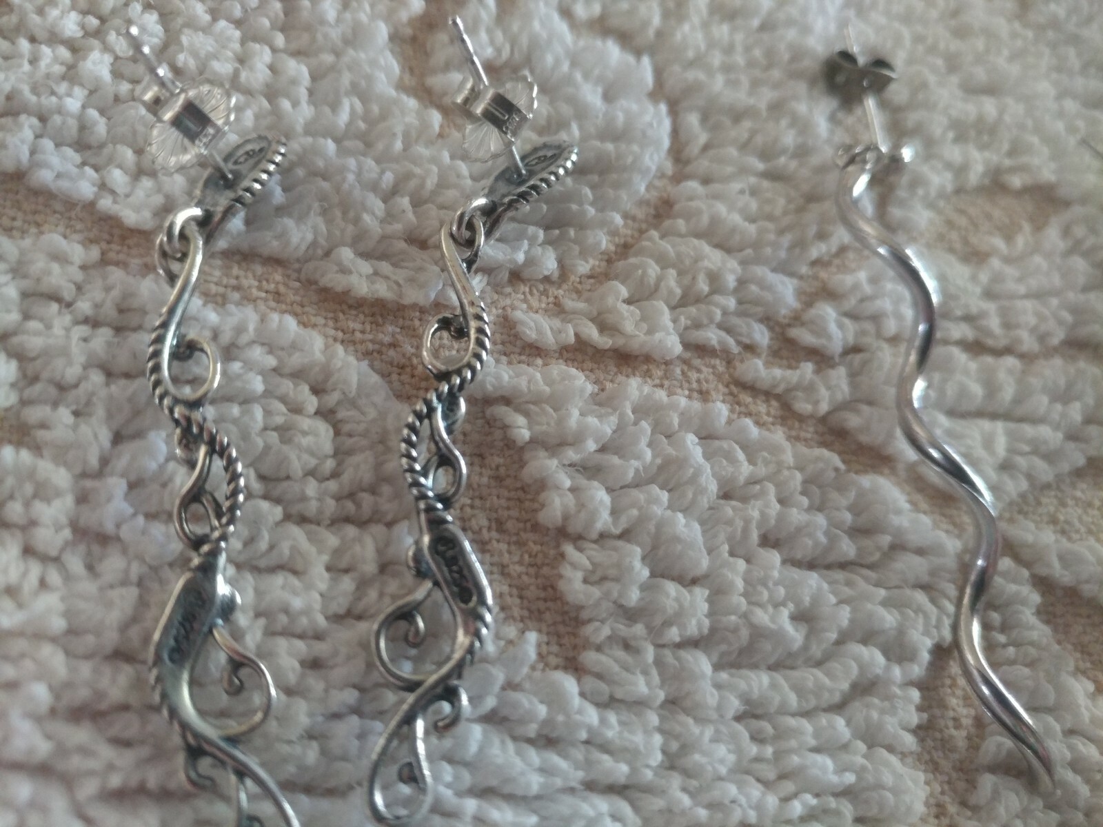 3 Dangling Earrings - image 10