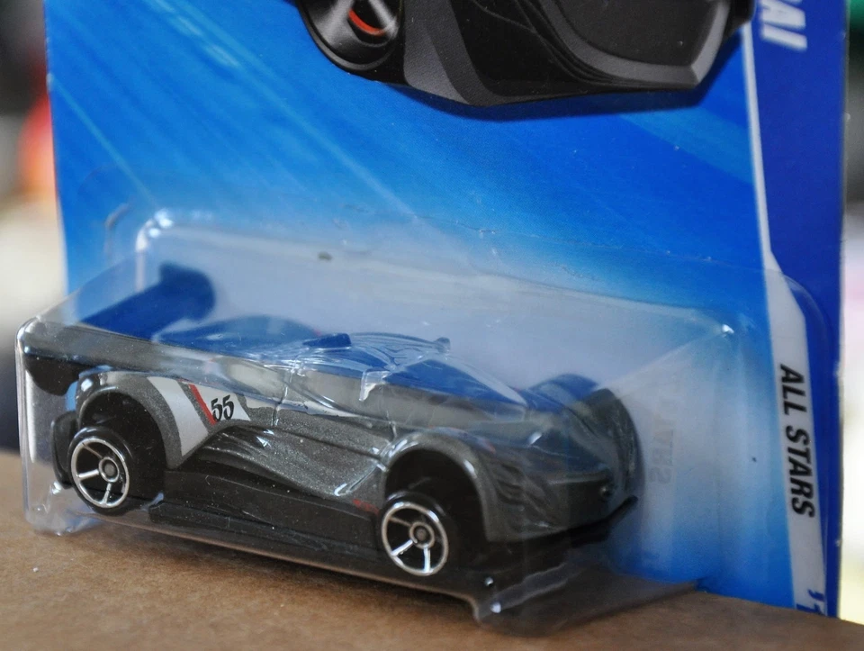 Mazda Furai 119/240 All Stars 2010 Hot Wheels 1/10 error base desalineada Foto 3 de 3