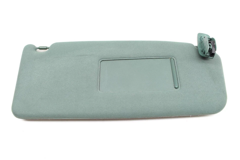 1998-2003 AUDI A6 QUATTRO - Right SUN Visor / Mirror 4B0857552A - Image 3 of 4