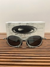 Oakley Romeo X Metal retro Sunglasses Matte gray frame polarized lens