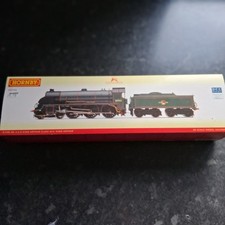 Hornby R2583 N15 Class 4-6-0 Locomotive 30453 King Arthur BR Green MIB REF EL35