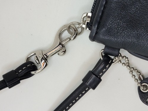 Coach Black Leather Wristlet Coin Purse Authentic A Must Have Buy It SHIPS FAST! - Picture 6 of 11