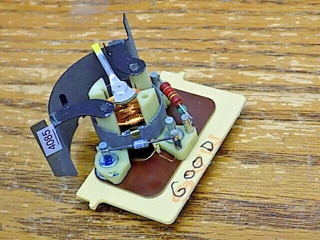 Voltímetro Jaguar XJS 1983-1990 Foto 3 de 4