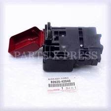NEW OEM GENUINE TOYOTA FUSIBLE LINK BLOCK ASSEMBLY FOR 2001–2005 RAV4 8262042040