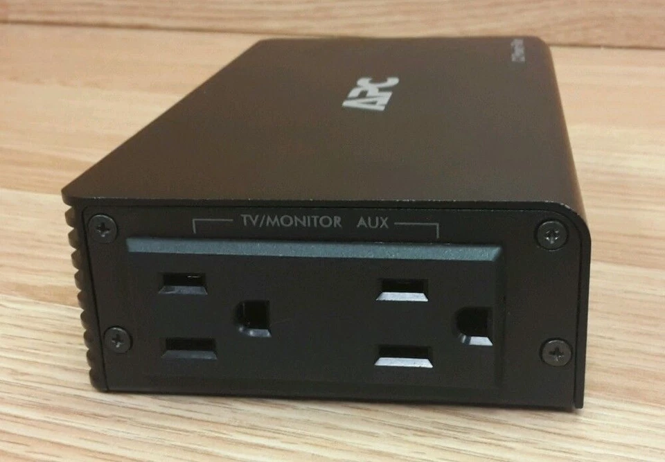 APC C2 Power Filter Transient Voltage Surge Suppressor Only With Power Supply - Image 4 of 4
