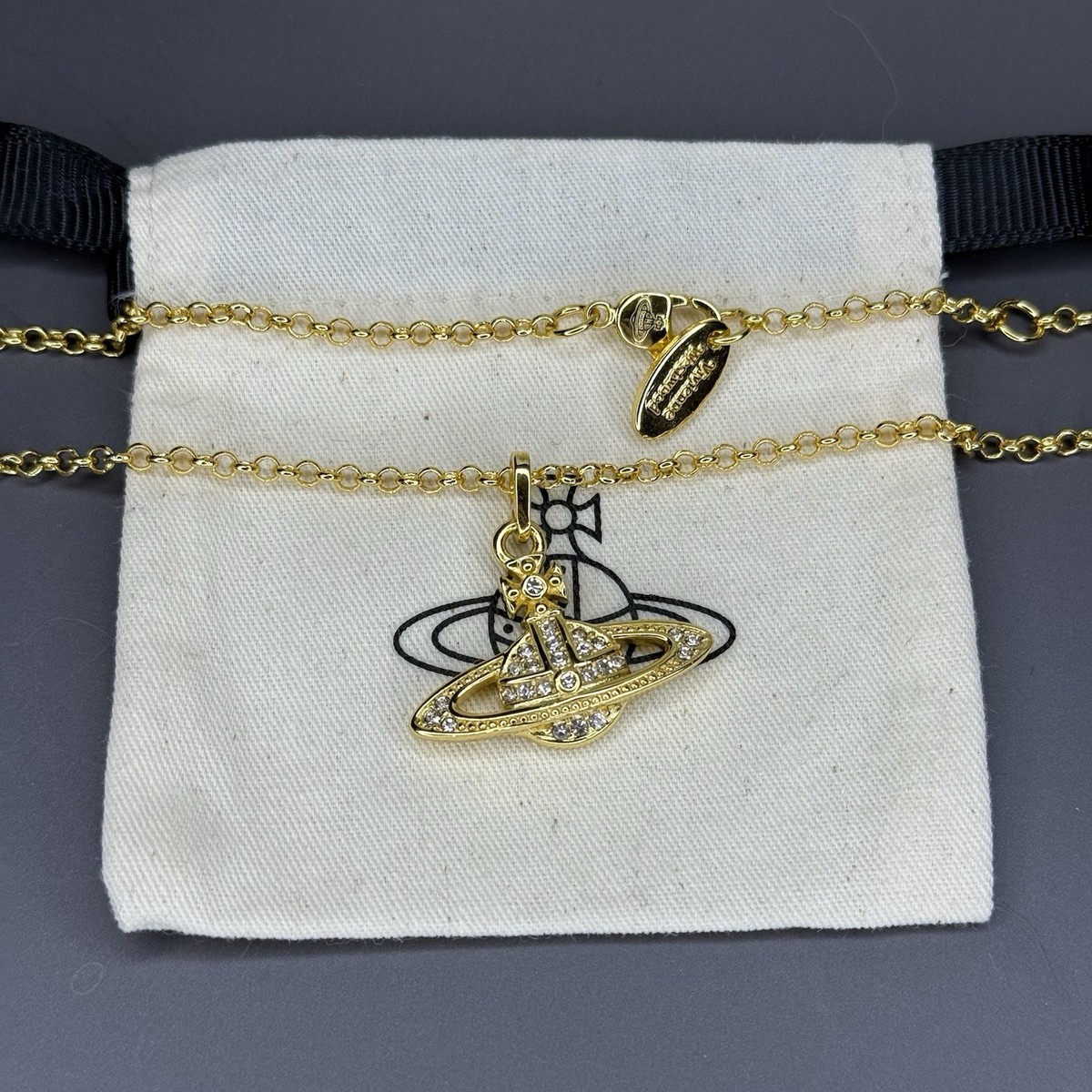 アクセサリー VivienneWestwood MINI BAS RELIEF PENDANT Vivienne Westwood Gold Mini Bas Relief Necklace WITH BOX | eBay