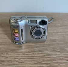 Nikon Coolpix 5600 5.1MP Digital Compact Camera Silver Tested